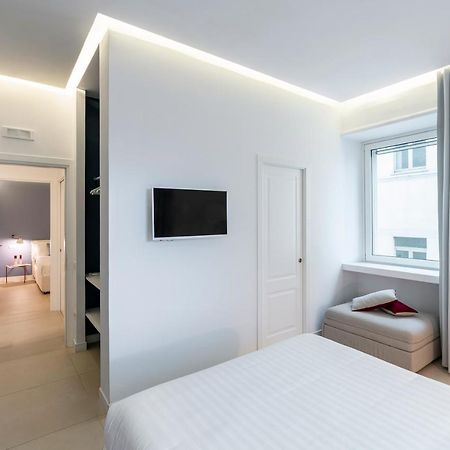 Starhost - Petit B&B Salerno Buitenkant foto