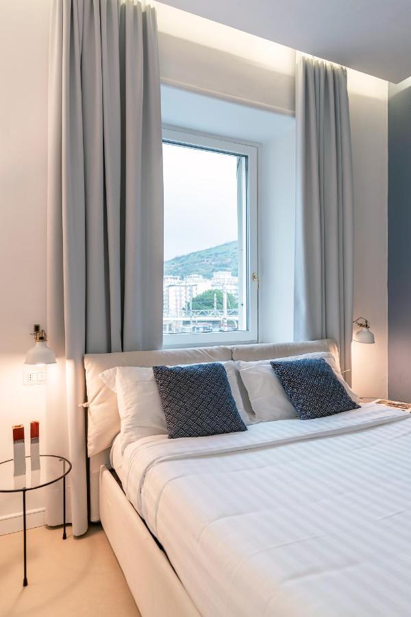 Starhost - Petit B&B Salerno Buitenkant foto