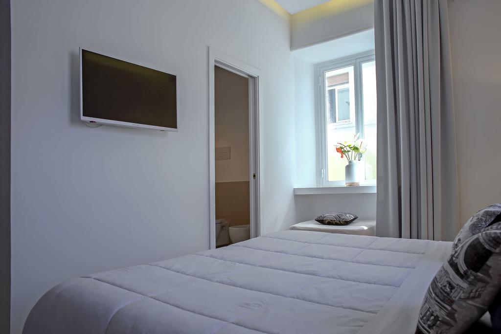 Starhost - Petit B&B Salerno Buitenkant foto