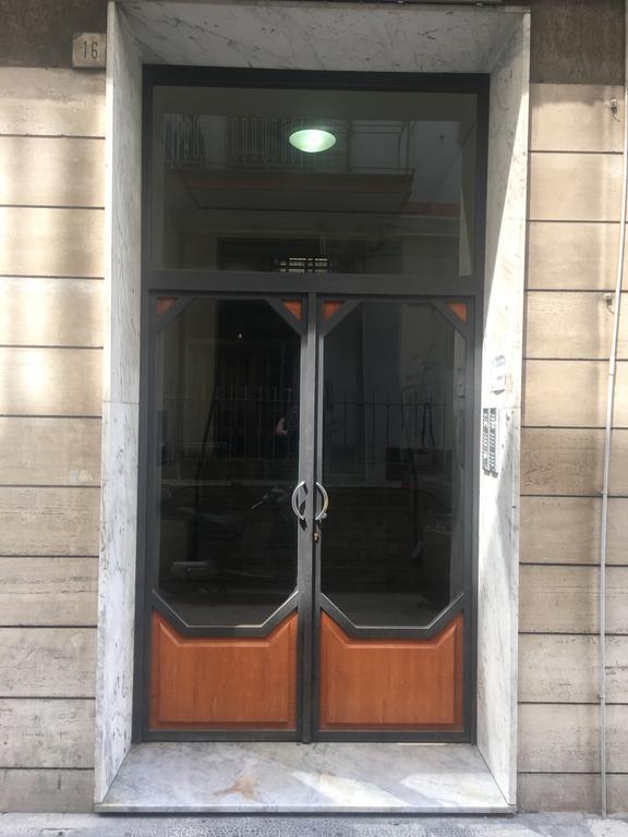 Starhost - Petit B&B Salerno Buitenkant foto