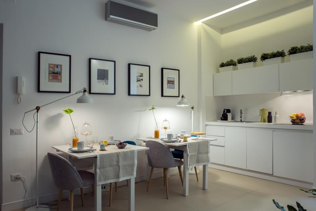 Starhost - Petit B&B Salerno Buitenkant foto